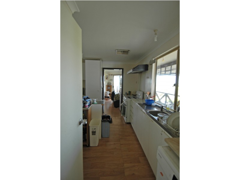 700 SEES ROAD, York WA 6302