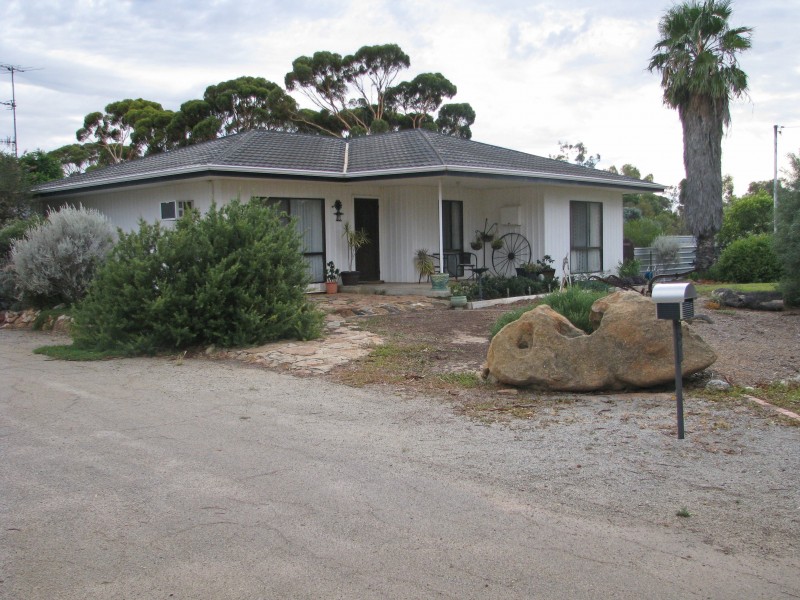 67 RASON STREET, Kellerberrin WA 6410