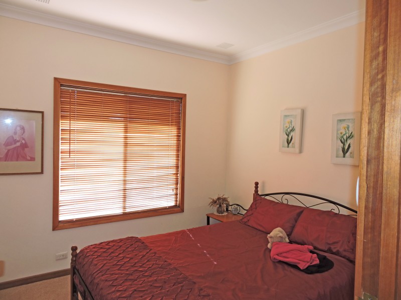 67 RASON STREET, Kellerberrin WA 6410