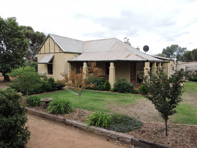 46 GAYNOR STREET, Brookton WA 6306