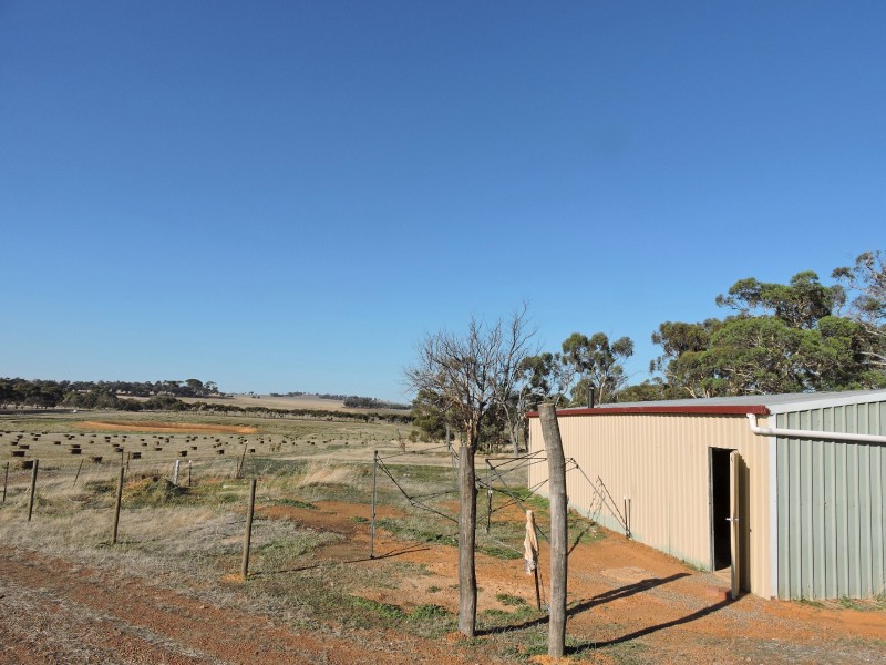 Lot 760,  YORK-WILLIAMS ROAD, Wandering WA 6308