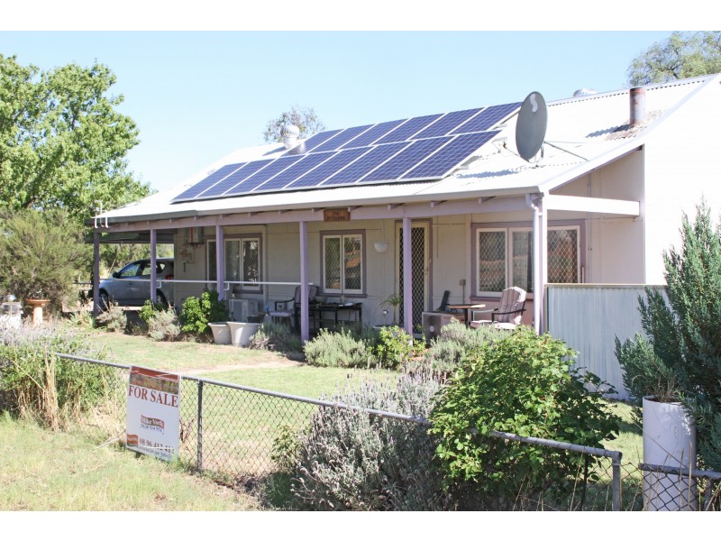 11 LUKIN STREET, Beverley WA 6304