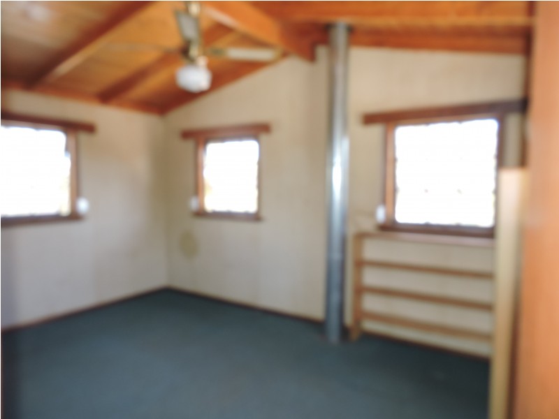 63 Herbert, York WA 6302