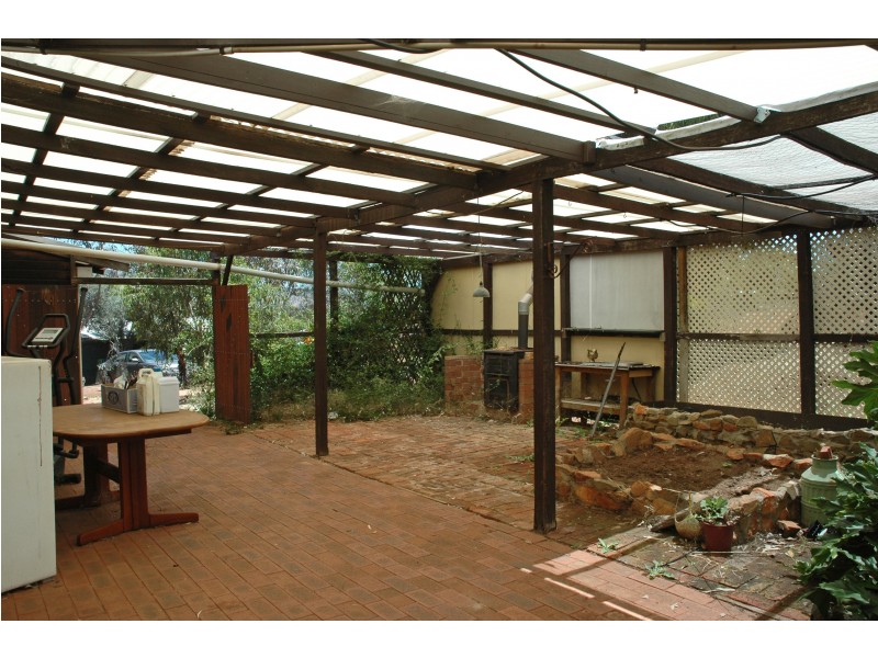 63 Herbert, York WA 6302