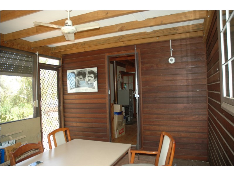 63 Herbert, York WA 6302