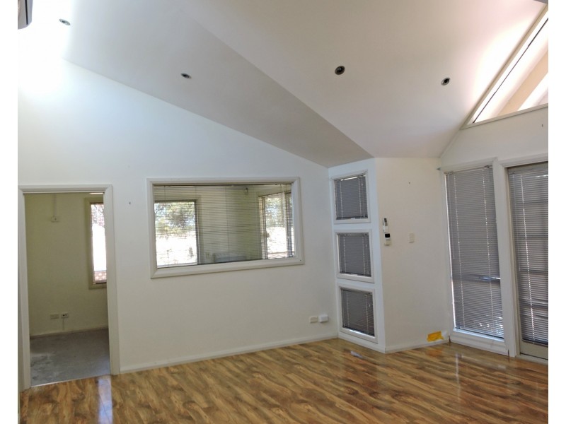 2 FORREST STREET, Beverley WA 6304