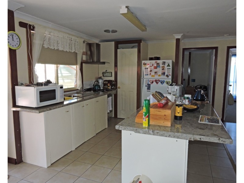104 GIORGIANA STREET, York WA 6302