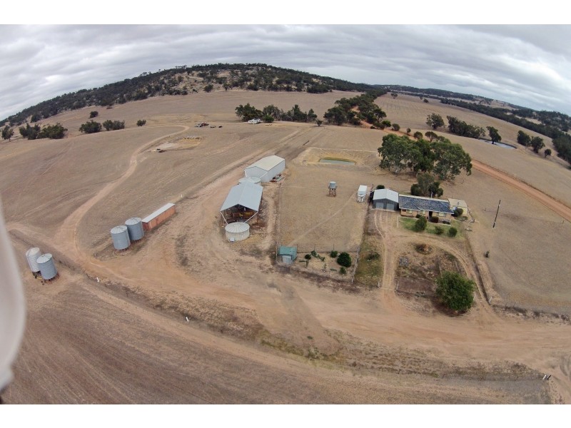 250 HOBBS ROAD, Westdale WA 6304