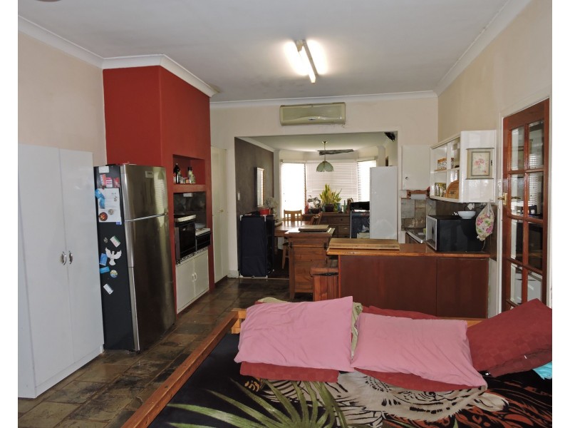 9 FRASER STREET,, York WA 6302