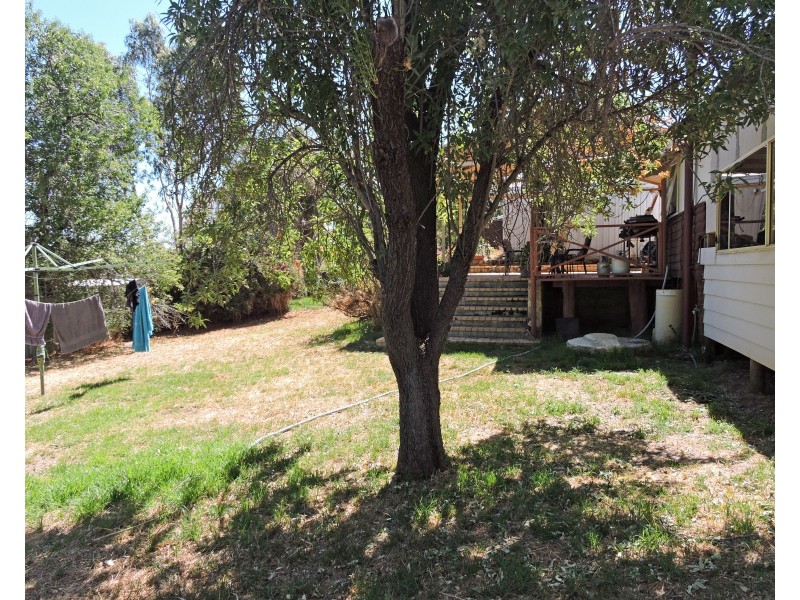 9 FRASER STREET,, York WA 6302