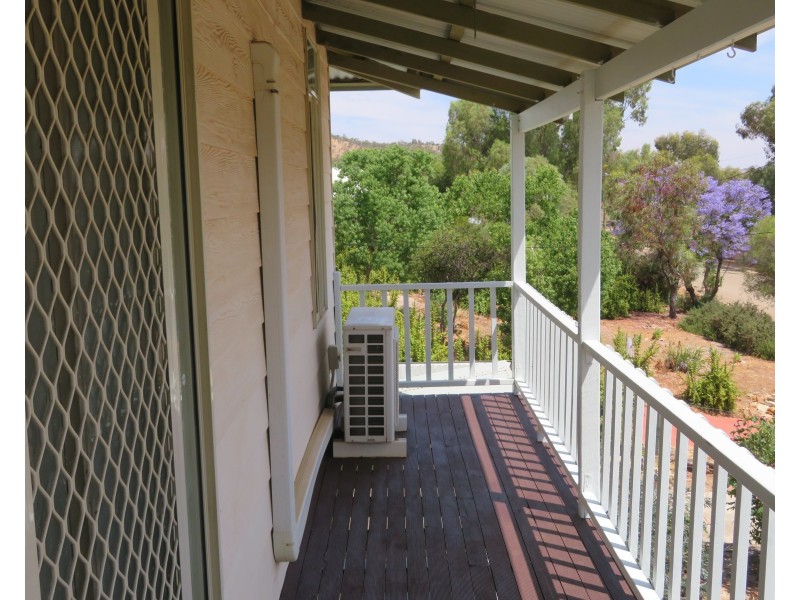 6 HOPE STREET, York WA 6302