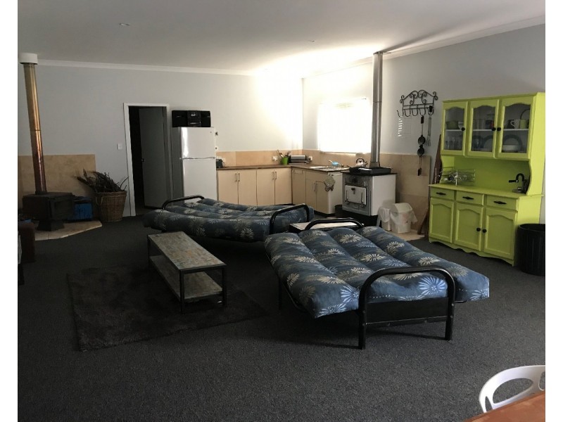 101 WEST DALE ROAD, Beverley WA 6304