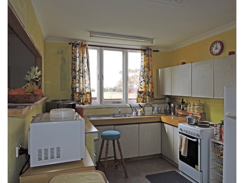 38 caroling road, Quairading WA 6383