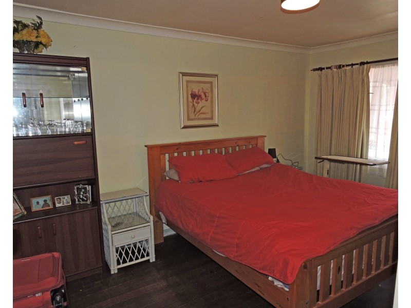 38 caroling road, Quairading WA 6383