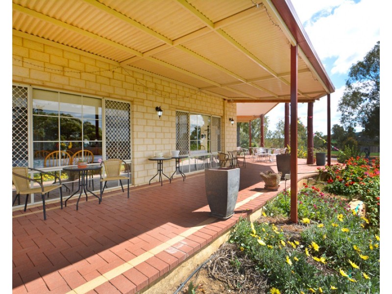 4458 Great Sothern Highway, York WA 6302