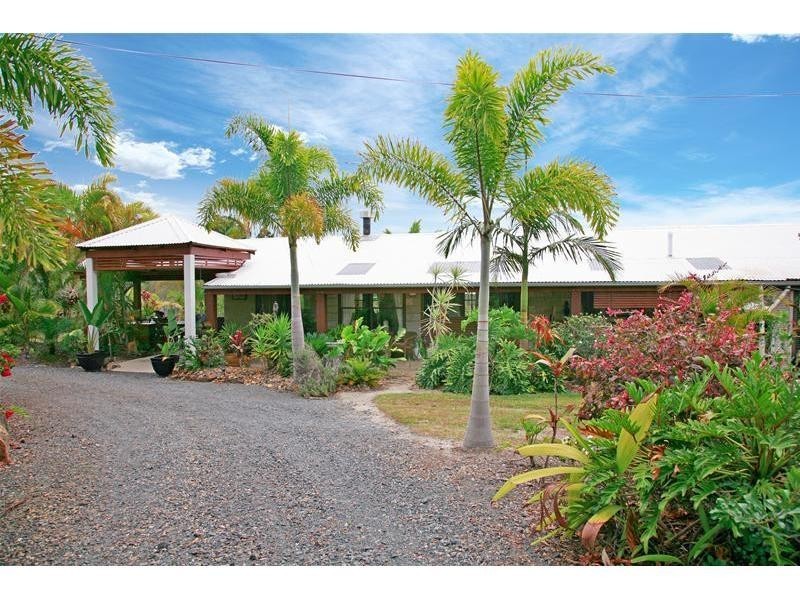 7A Jirrima Crescent, Cooroibah QLD 4565