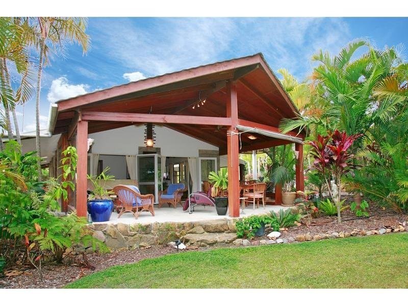 7A Jirrima Crescent, Cooroibah QLD 4565