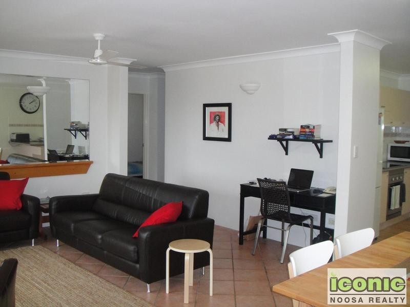 3/4 Bayview Rd, Little Cove QLD 4567