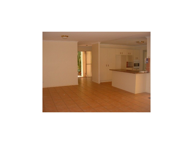 25 Sternlight St, Noosaville QLD 4566