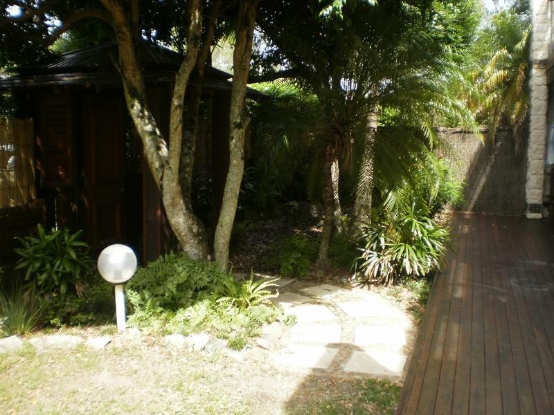 2/273 Weyba Rd, Noosaville QLD 4566