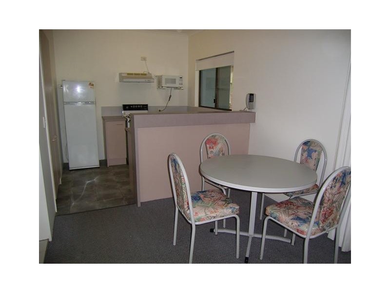 8/16 James Street, Noosaville QLD 4566