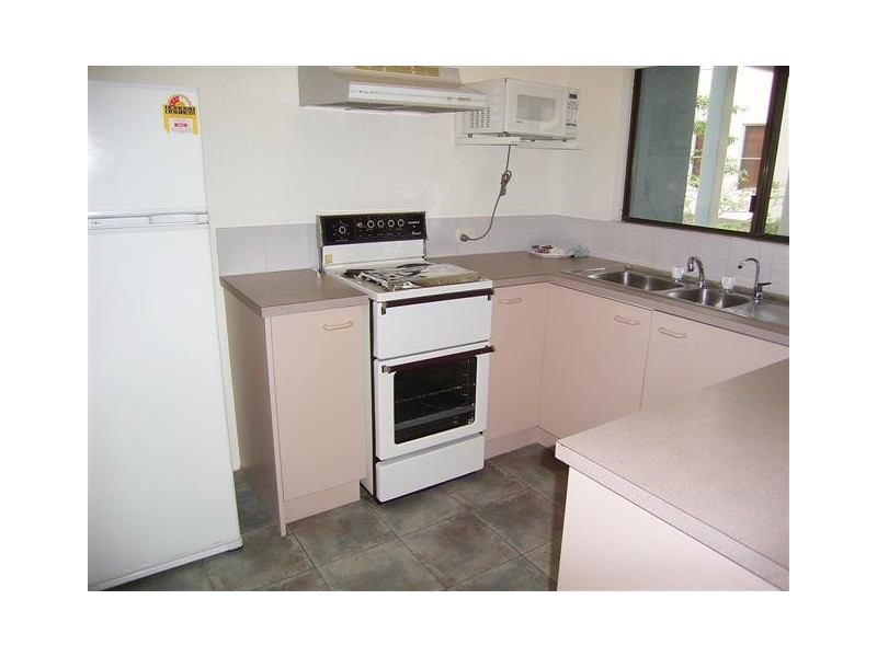 8/16 James Street, Noosaville QLD 4566