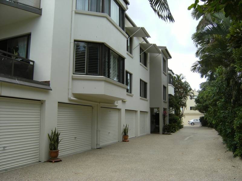 2/263 Gympie Terrace, Noosaville QLD 4566