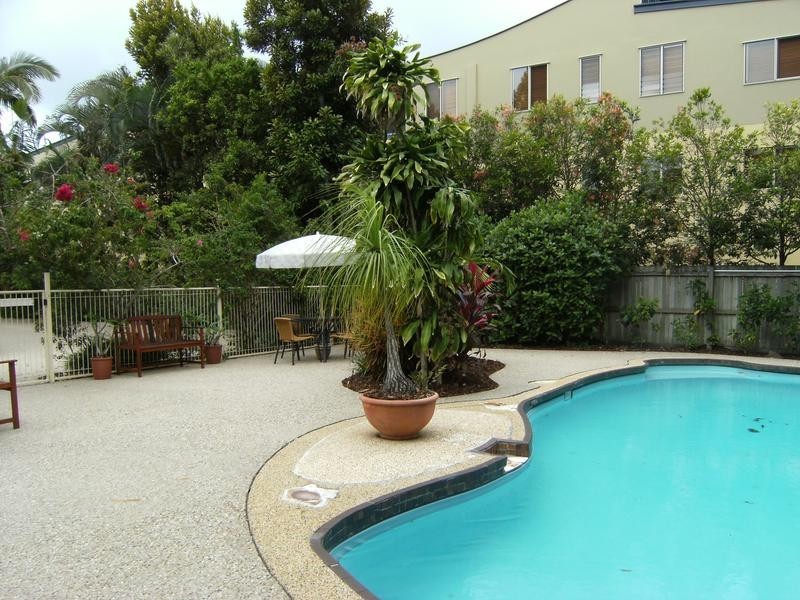 2/263 Gympie Terrace, Noosaville QLD 4566