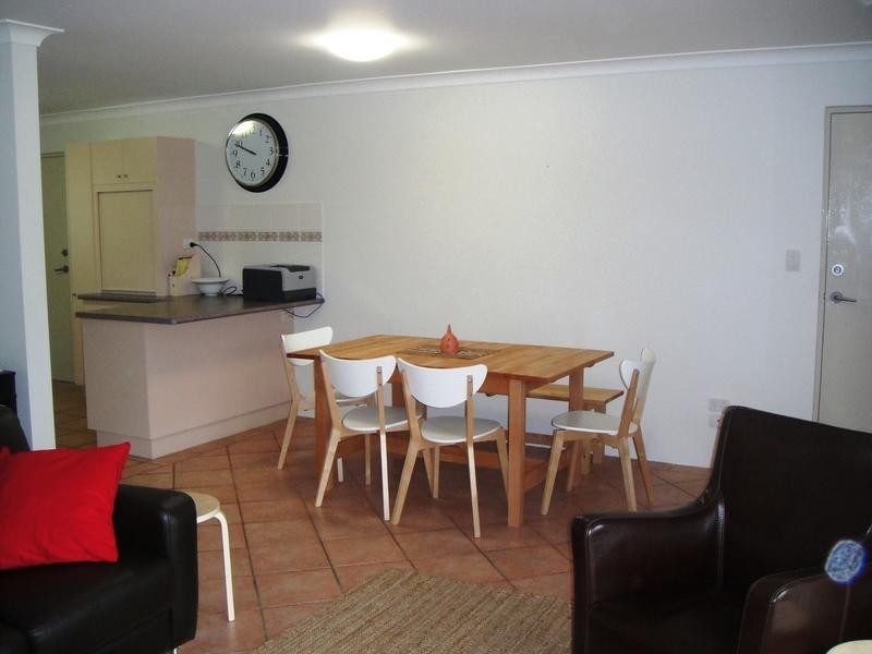 3/4 Bayview Road, Little Cove QLD 4567