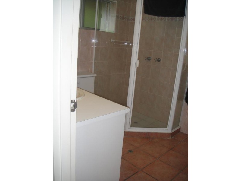 3/4 Bayview Road, Little Cove QLD 4567