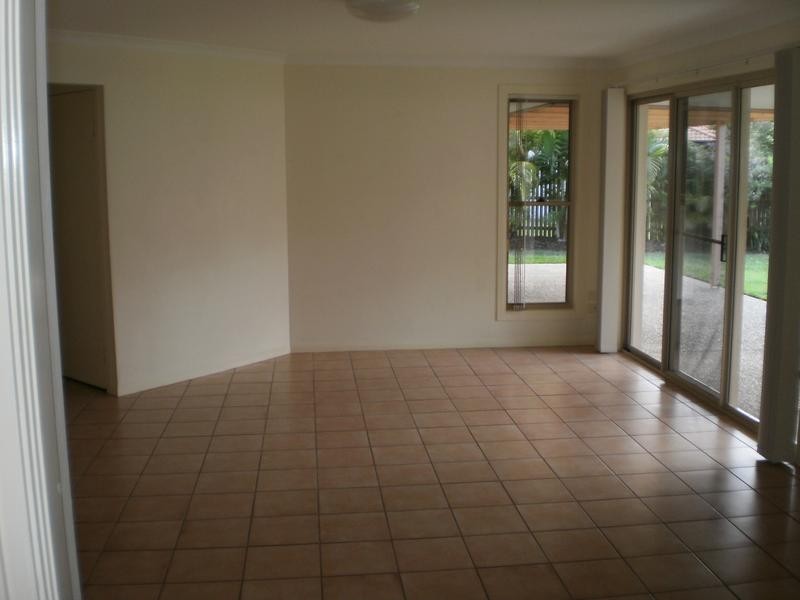 123 Griffith Ave, Tewantin QLD 4565