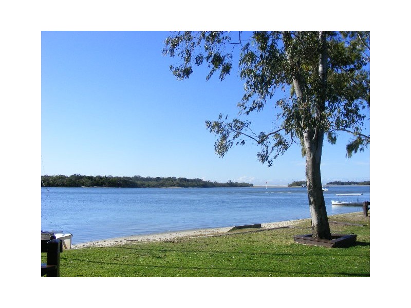 2/263 Gympie Terrace, Noosaville QLD 4566