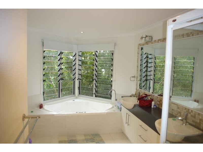 69 Ward St, Tewantin QLD 4565