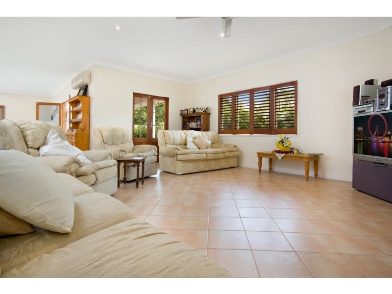 20 Muirfield Cres, Tewantin QLD 4565