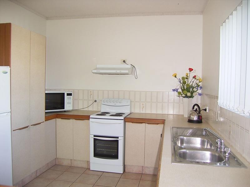 2/263 Gympie Terrace, Noosaville QLD 4566