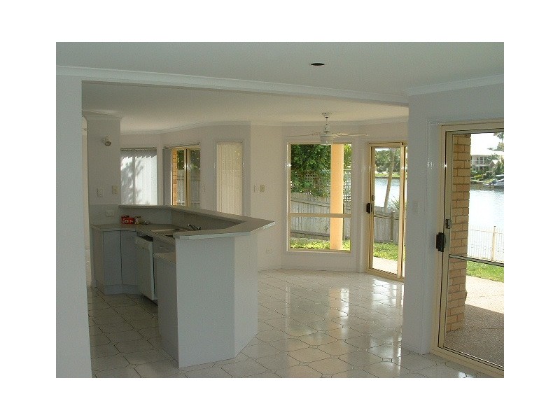 27 Mermaid Quays, Noosaville QLD 4566