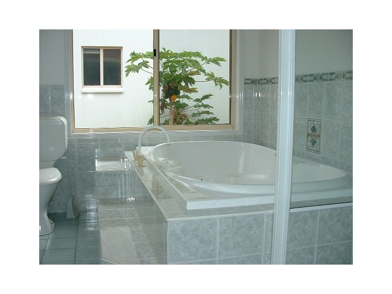 27 Mermaid Quays, Noosaville QLD 4566