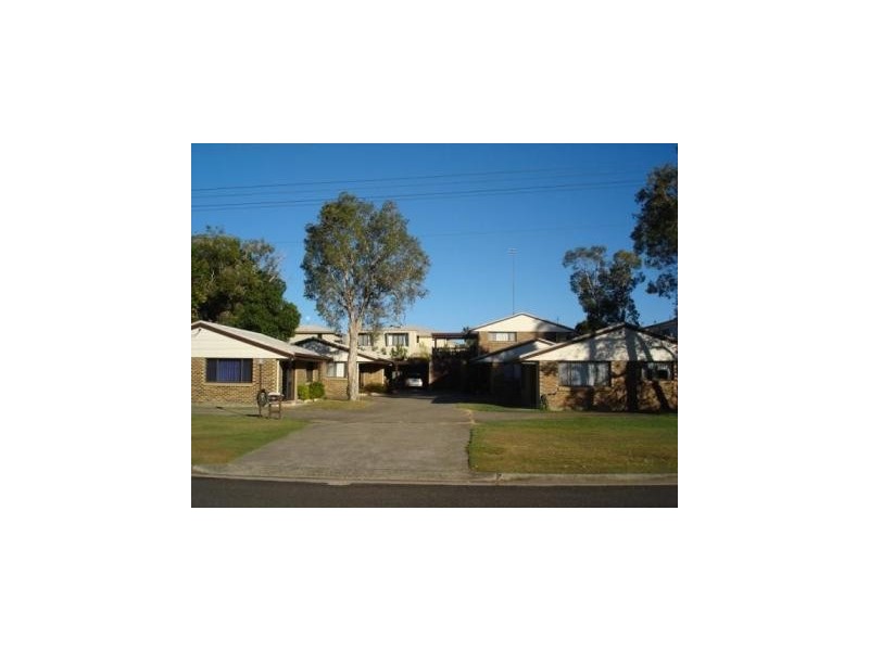 4/11 Robert Street, Noosaville QLD 4566