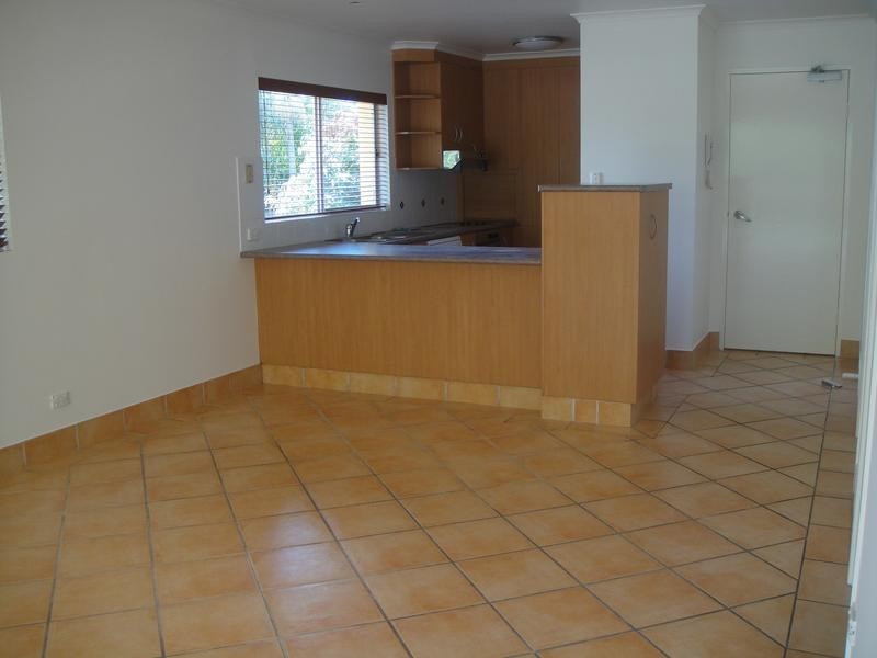 3/14 Howard St, Noosaville QLD 4566