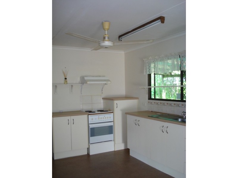 28 Pines Ave, Cooroibah QLD 4565