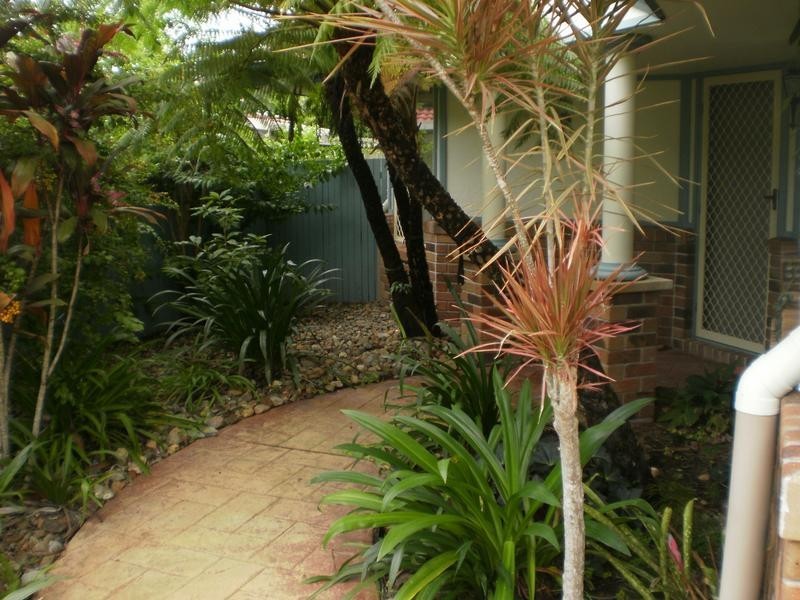 64 Lake Entrance Blvd, Noosaville QLD 4566