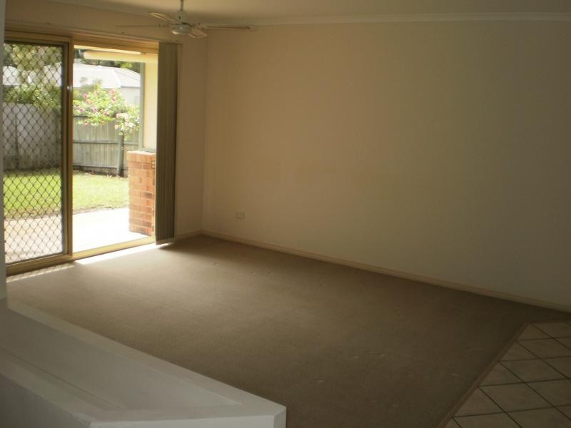 64 Lake Entrance Blvd, Noosaville QLD 4566