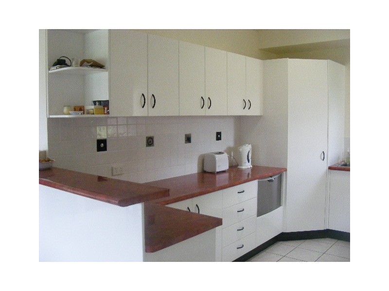1/3 Nola St, Noosaville QLD 4566