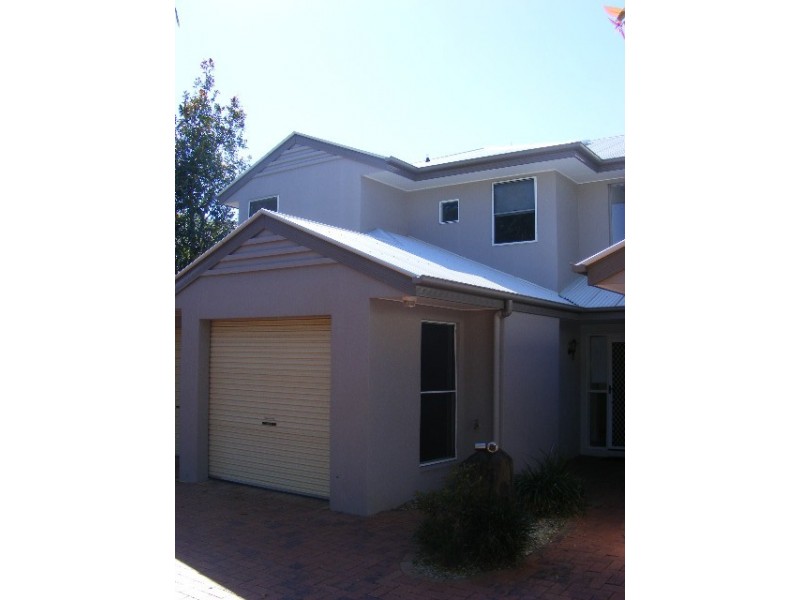 2/14 Sunseeker Cl, Noosaville QLD 4566
