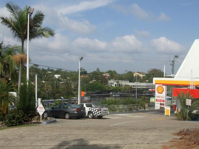 4 Honeysuckle La, Noosa Heads QLD 4567