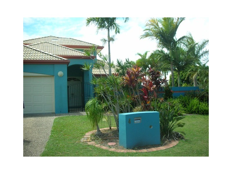 4 Seagull Ct, Noosaville QLD 4566