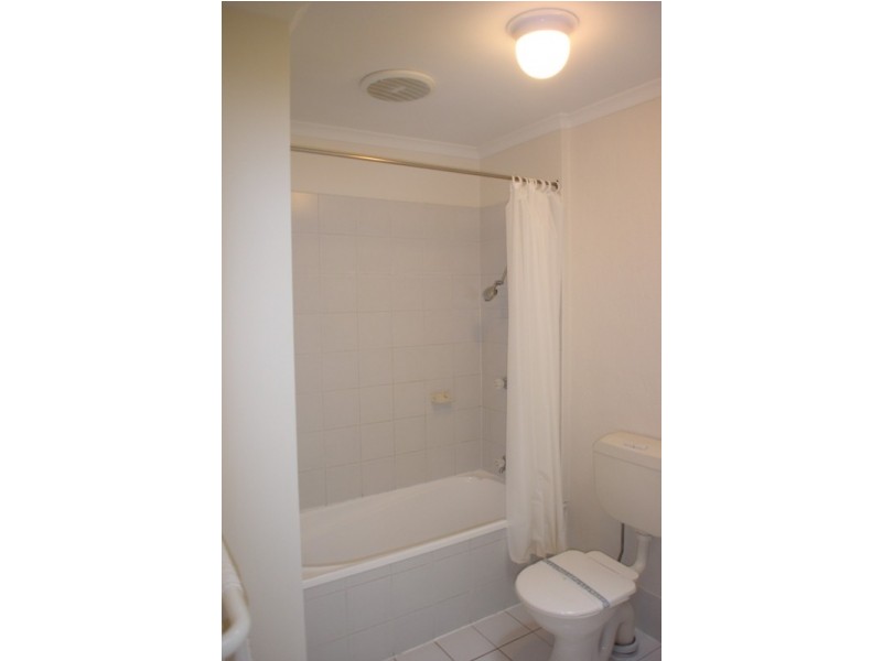 4/5 Ann St, Noosaville QLD 4566