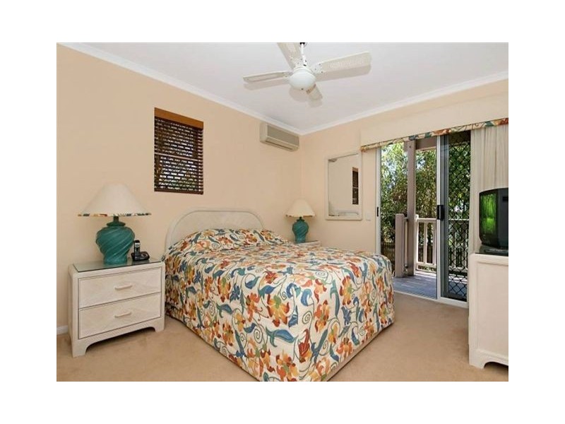 1/5 Katharina St, Noosa Heads QLD 4567