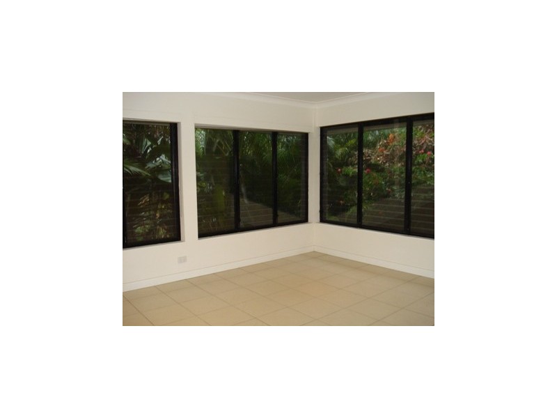 4 Arkana Dr, Noosa Heads QLD 4567