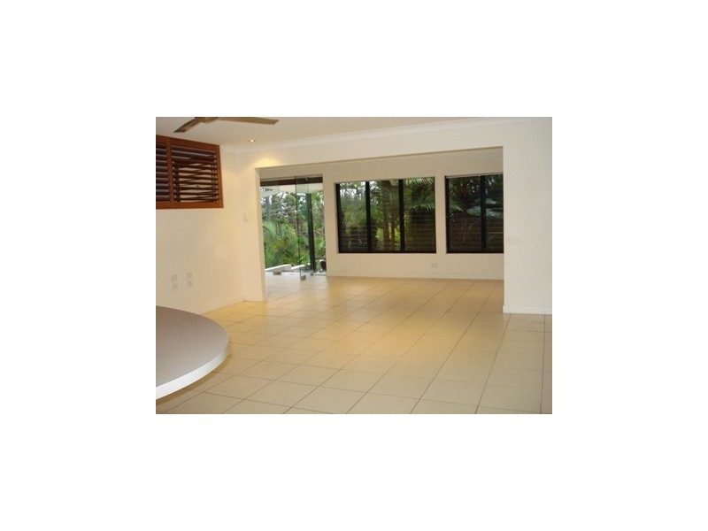 4 Arkana Dr, Noosa Heads QLD 4567